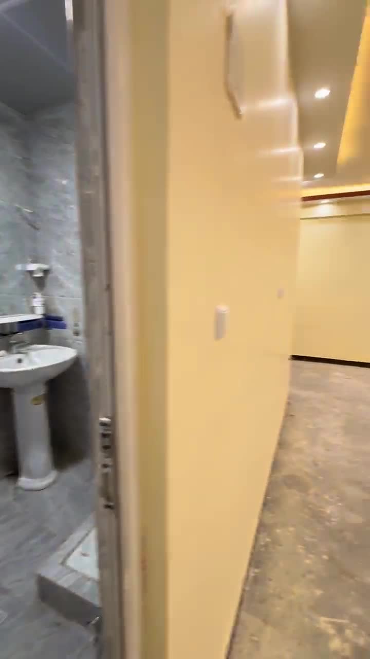 آپارتمان ۳ اتاق خوابی خوب در درولامان