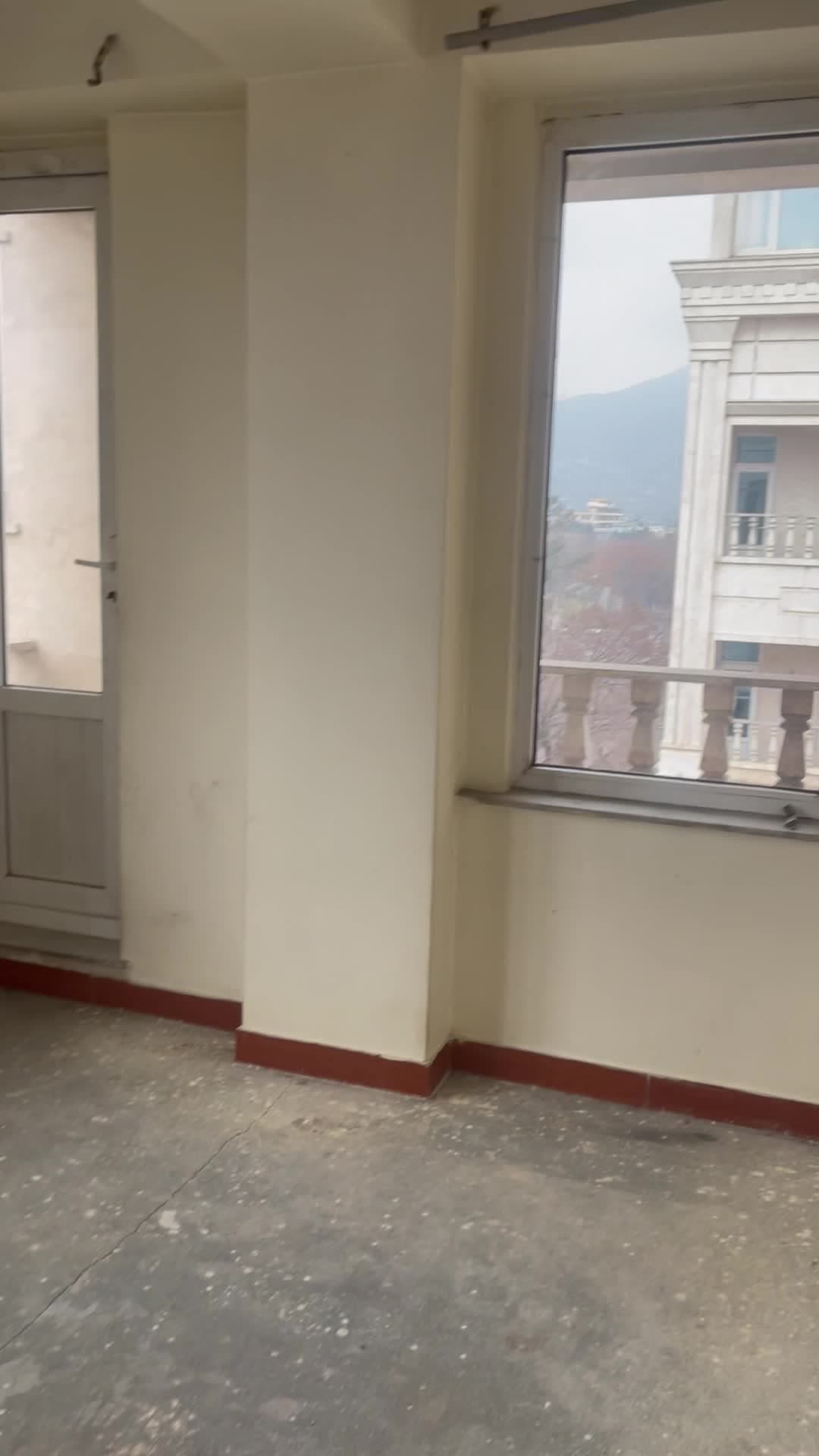 آسانسور دار ۴ اتاق خواب آپارتمان کرایی در کارته سه